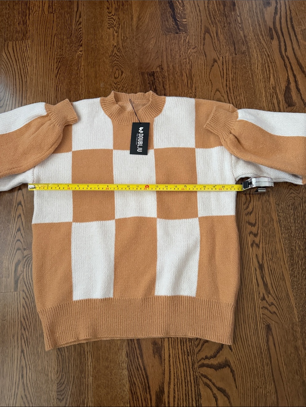 Doublju Checkerboard Crewneck Sweater in Cream and Tan large - Picture 5 of 8
